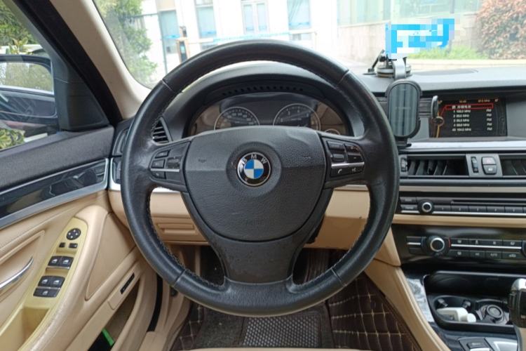Used BMW 5 Series 2013 520Li Elegant Edition Steering Wheel