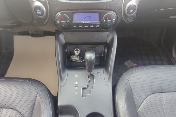 Used Hyundai ix35 2013 2.0L Automatic Two-Wheel Drive Smart GLS China IV Standard