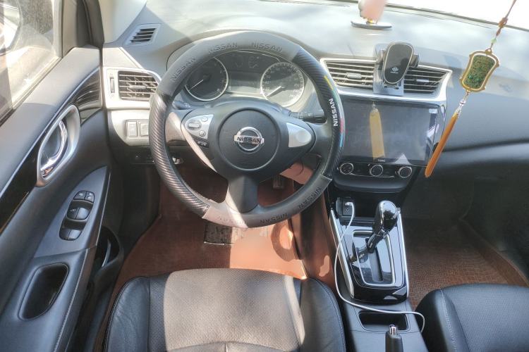 Used Nissan Sylphy 2016 1.6 XL CVT Luxury Edition Steering Wheel