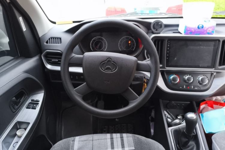 Used CHANGAN KAICHENG Ruixing M60 2023 1.5L GDI Elite-Class Passenger Vehicle 6/7 Seats
