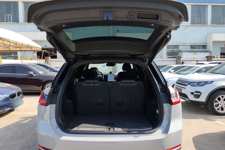 Used Nio ES8 2020 415 km Range 6-Seater Version
