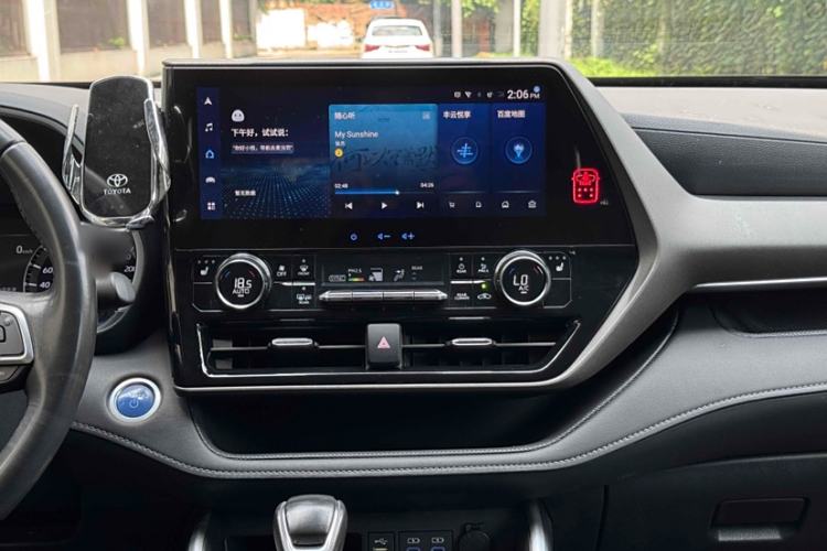 Used Toyota Highlander 2022 Dual-Engine 2.5L Four-Wheel Drive Prestige Version 7 Seats