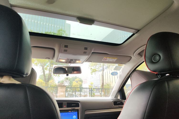 Used Volkswagen Golf 2016 180TSI Automatic Comfort Model Headliner