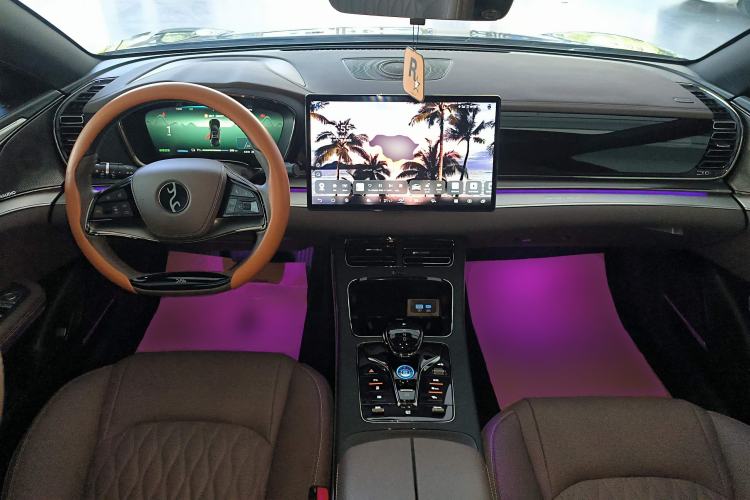 Used BYD Han 2024 EV Glory Edition 506KM Front-Wheel-Drive Premium Model