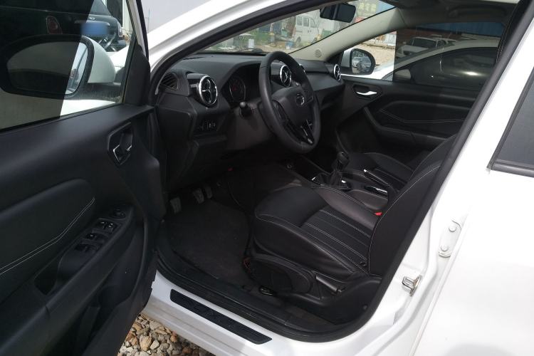 Used Soueast DX3 2022 1.5L Manual Luxury Version Left Front Seat