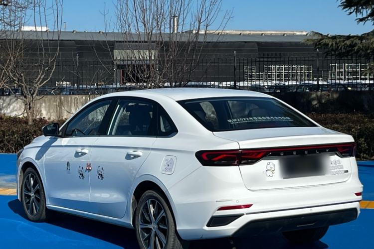 Used Geely Auto Emgrand 2023 4th Generation Champion Edition 1.5L CVT Prestige Model
