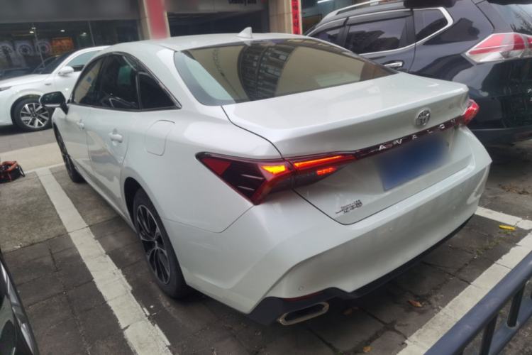 Used Toyota Avalon 2023 2.0L Premium Edition