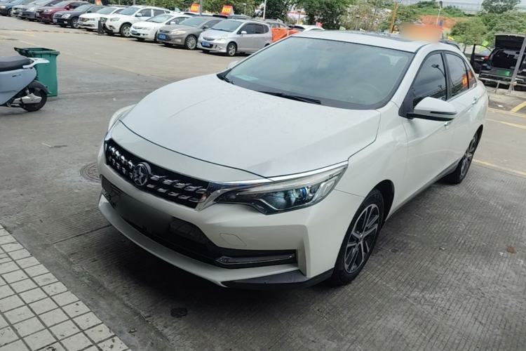 Used Venucia D60 2018 1.6L CVT Smart Connect Elite Edition