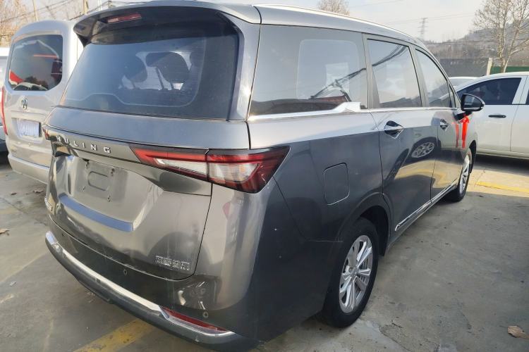 Used Wuling Jiachen 2022 1.5T Manual Light Enjoyment Dynamic Version
