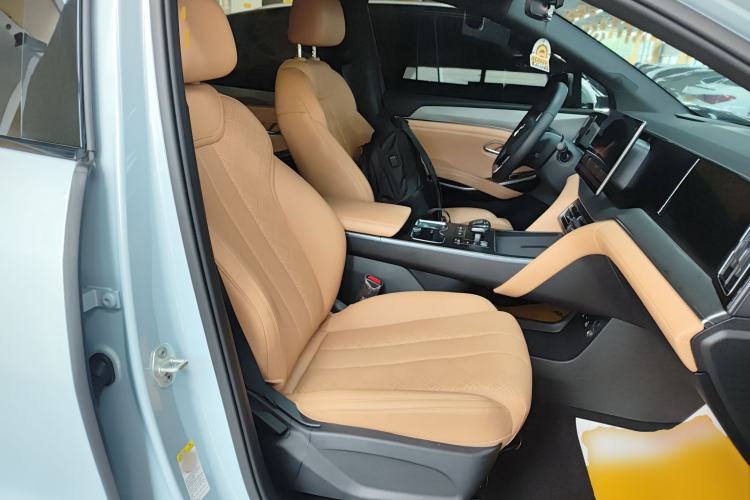 Used BYD Song L DM-i 2024 112 km Leading Edition Right Front Seat