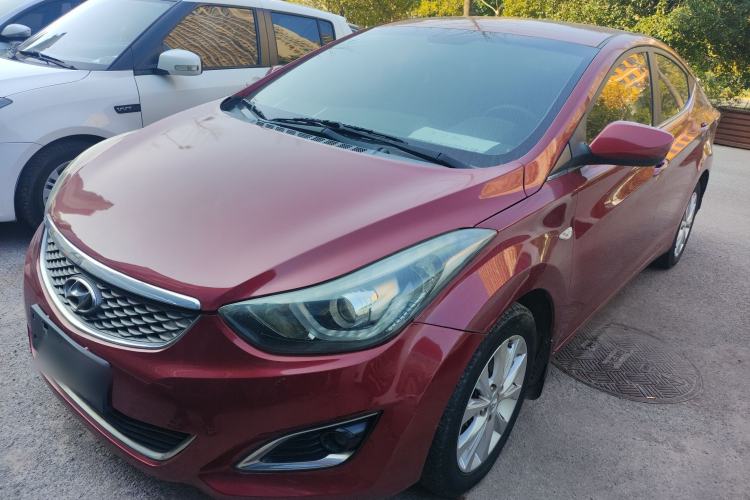 Used Hyundai Elantra (5th Generation / Langdong) 2016 1.6L Automatic Smart Version