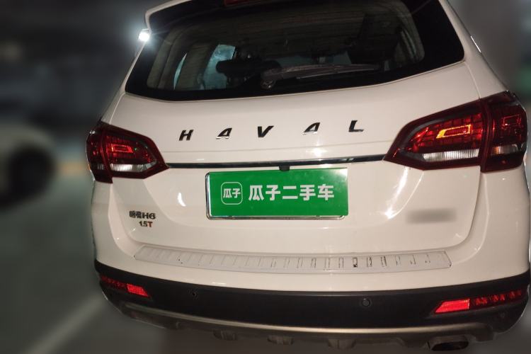 Used Haval H6 2015 Revised Version Sport Edition 1.5T Manual Transmission Two-Wheel Drive Elite Grade
