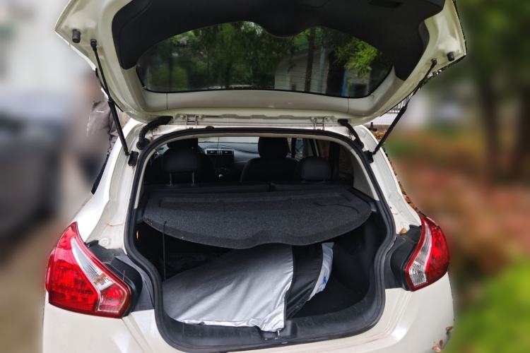 Used Nissan Tiida 2014 1.6L CVT Comfort Model Trunk