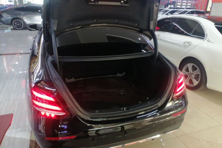 Used Mercedes-Benz E-Class 2018 Facelift E 200 L Sport 4MATIC