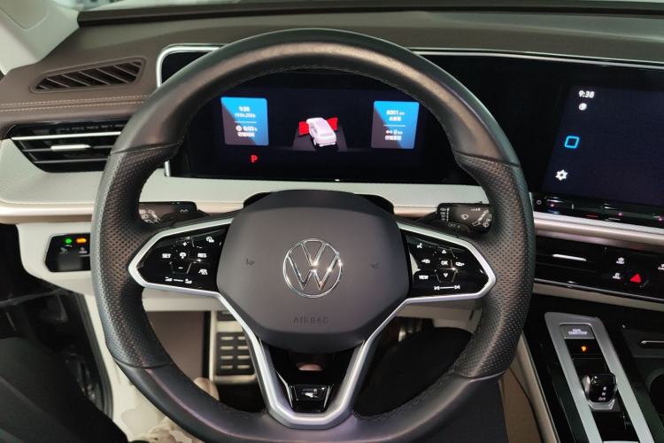 Used Volkswagen Tavendor 2023 380TSI Four-Wheel Drive R-Line Cruise Edition