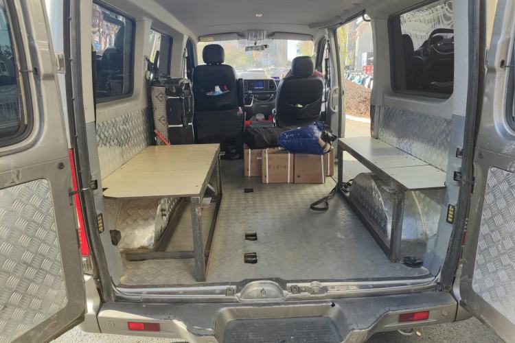 Used SAIC MAXUS Xintu V80 2019 2.0T Plus AMT Aoyuntong Short Wheelbase Ultra-Low Roof 5/6-Seater