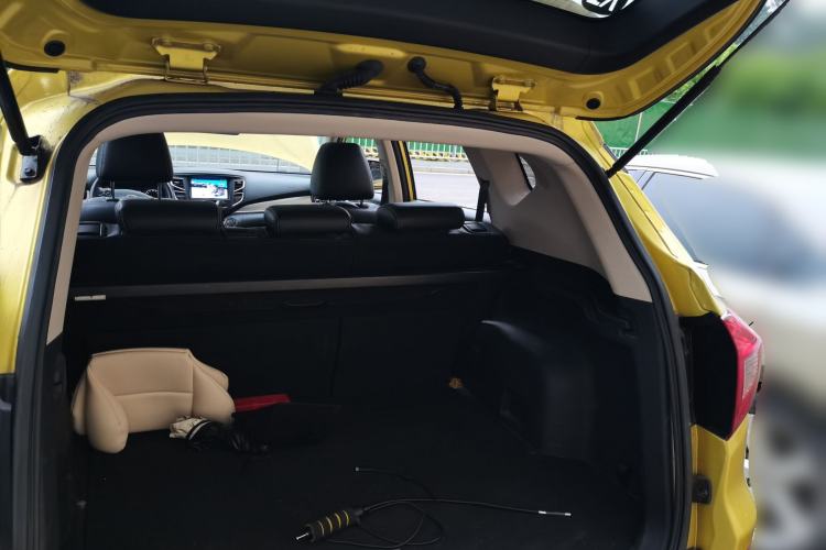 Used BYD Song 2016 Gaishi Edition 1.5TID Automatic Luxury Model Trunk