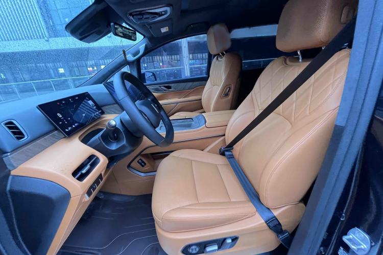 Used Wey Gaoshan 2025 Four-Wheel Drive Alpine 9 Interior 7