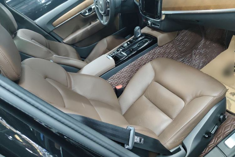 Used Volvo S90 New Energy 2021 T8 eDrive Hybrid Zhiyi Luxury Edition
