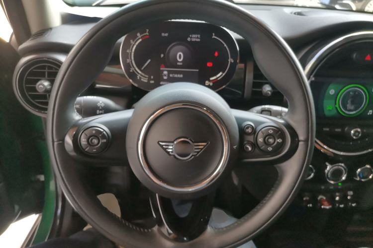 Used MINI MINI 2021 1.5T COOPER Classic Edition Five-Door Version
