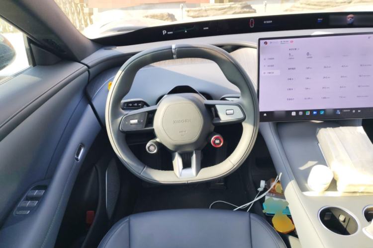 Used Xiaomi Auto YU7 2025 Ultra-Long Range Rear-Wheel Drive Version Steering Wheel