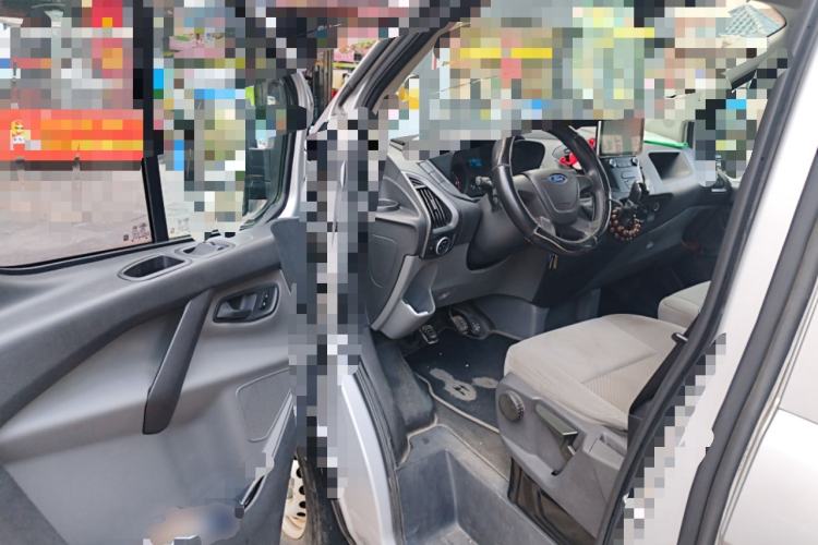 Used Ford Transit 2017 2.0T Diesel Van Short Wheelbase Low Roof China V Standard