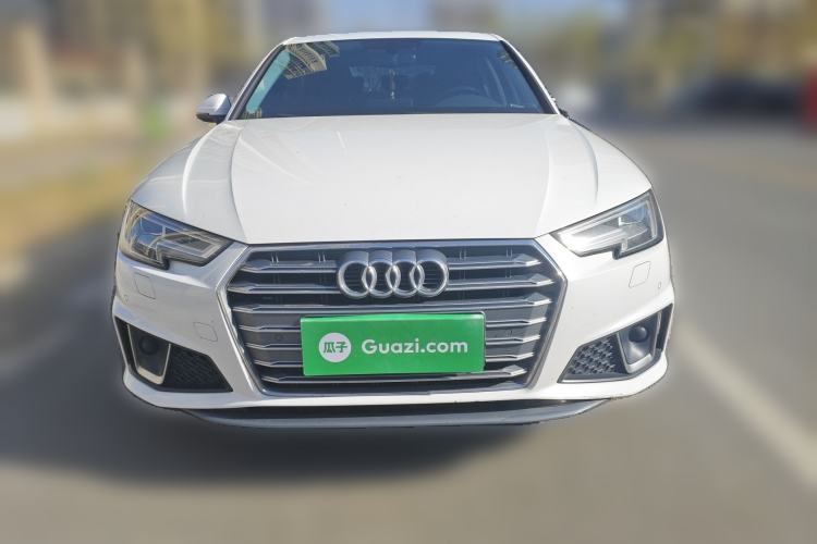 Used Audi A4L 2019 40 TFSI Fashion Edition China VI Emission Standard Front
