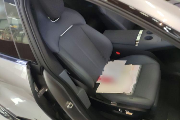 Used Xiaomi Auto YU7 2025 Ultra-Long Range All-Wheel Drive Pro Version
