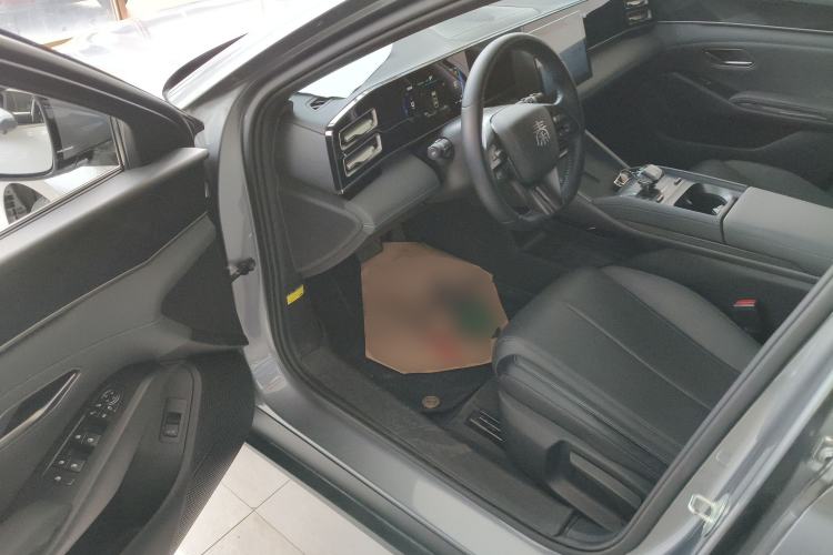 Used BYD Qin L 2024 DM-i 80KM Leading Model Driver Seat