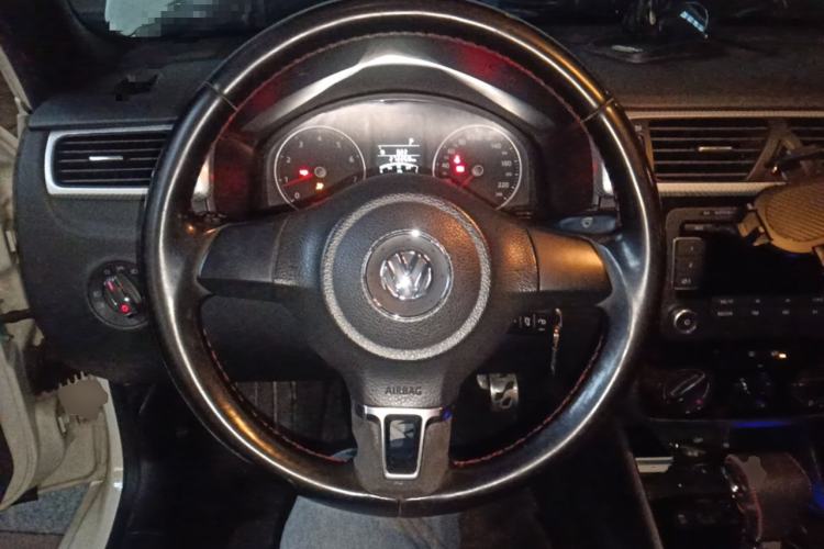 Used Volkswagen Bora 2011 1.4T AT Sportline
