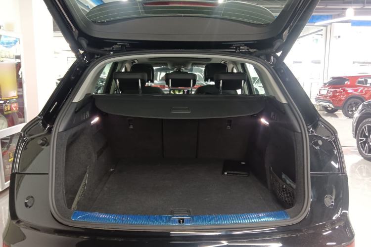 Used Audi Q5L 2022 Updated 40T Luxury Dynamic Edition Trunk