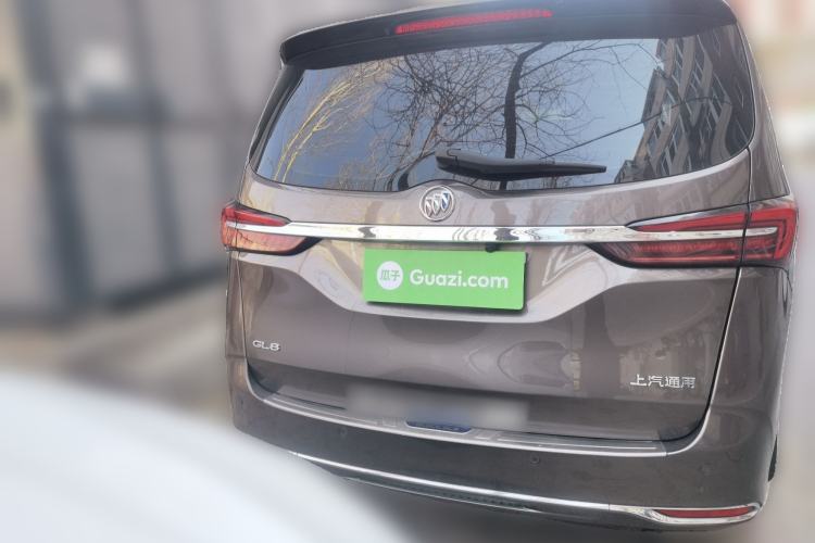 Used Buick GL8 2023 Land Executive Class Comfort Model