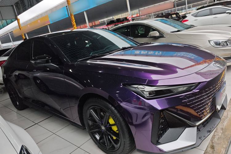 Used CHANGAN UNI-V 2022 1.5T Prestige Version Exterior 2