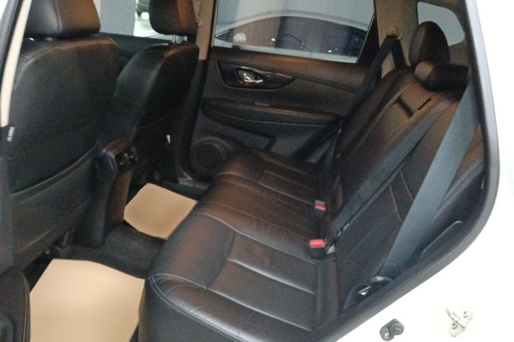 Used Nissan X-Trail 2019 2.0L CVT Smart Connect Comfort Edition 2WD