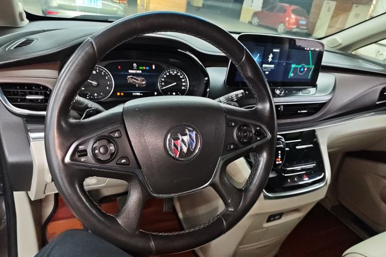 Used Buick GL8 2021 Land Cruiser Executive Class 652T Luxury Model