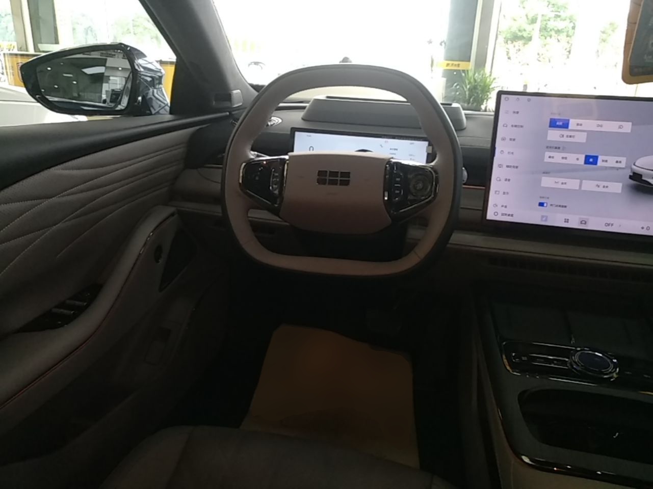 Geely Galaxy 8 2025 130km EM-P Starship Edition — снимка 13