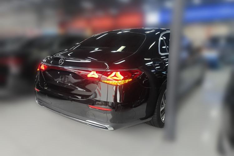 Used Mercedes-Benz E-Class 2024 Refresh E 300 L Stylish Edition Rear Right 45 Deg