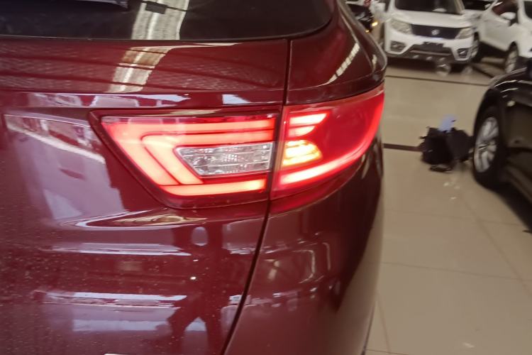 Used Soueast DX7 2017 1.5T Automatic Luxury Model
