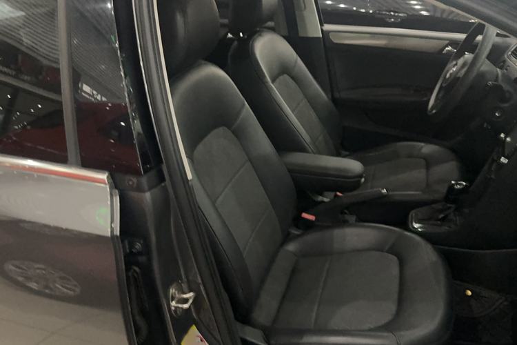 Used Volkswagen Santana 2013 1.6L Automatic Comfort Edition
