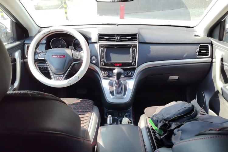 Used Haval H6 2015 Sport Edition 1.5T Automatic Two-Wheel Drive Luxury Model