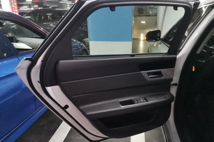 Used Jaguar XFL 2019 XFL 2.0T 200PS Two-Wheel-Drive Luxury Edition
