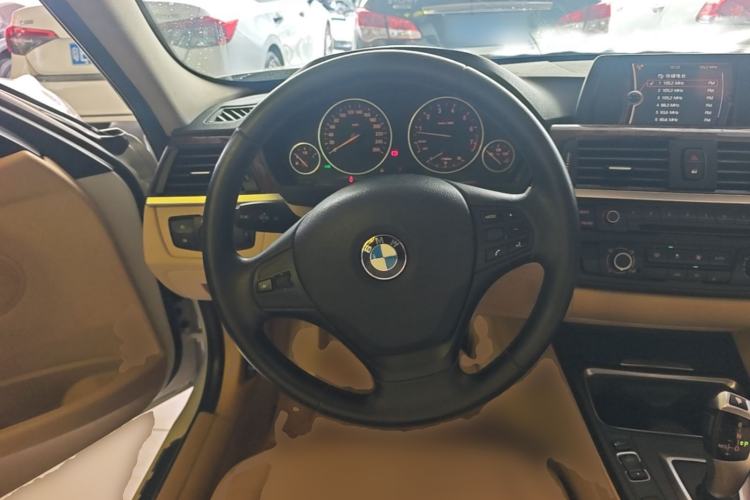 Used BMW 3 Series 2013 320Li Fashion Model
