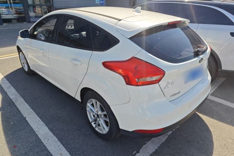 Used Ford Focus 2018 Hatchback Classic 1.6L Automatic Trendy SmartDrive Edition