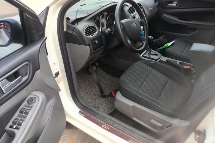 Used Ford Focus 2013 Hatchback Classic 1.8L Automatic Base Model Driver Seat