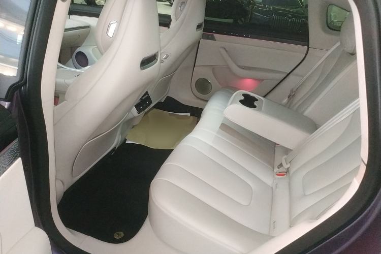 Used Hima Luxeed S7 2025 705 km Max
