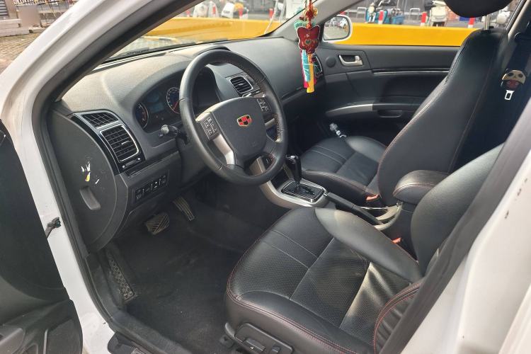 Used Geely Auto Classic Emgrand 2013 Hatchback 1.8L CVT Prestige Model Interior 2