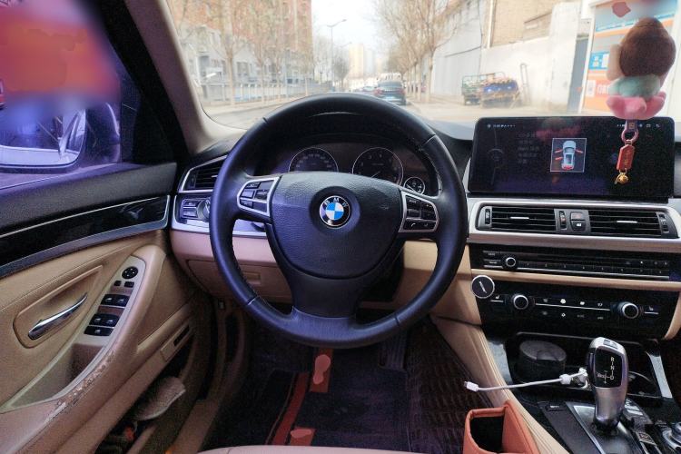 Used BMW 5 Series 2011 523Li Leading Model Steering Wheel
