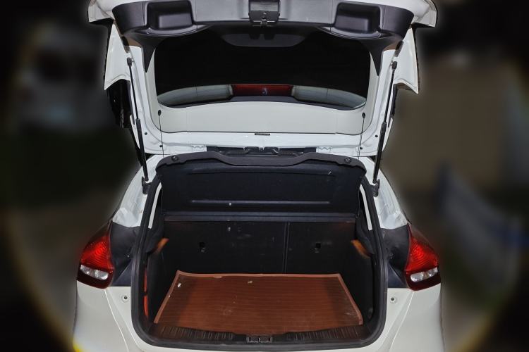 Used Ford Focus 2015 Hatchback EcoBoost 125 Automatic Supreme Style Edition
