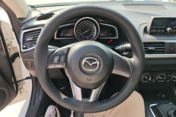 Used Mazda 3 Axela 2014 Sedan 1.5L Manual Comfort Model Steering Wheel