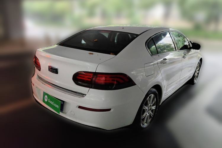 Used Qoros 3 2018 Sedan 1.6L Automatic Leading Model
